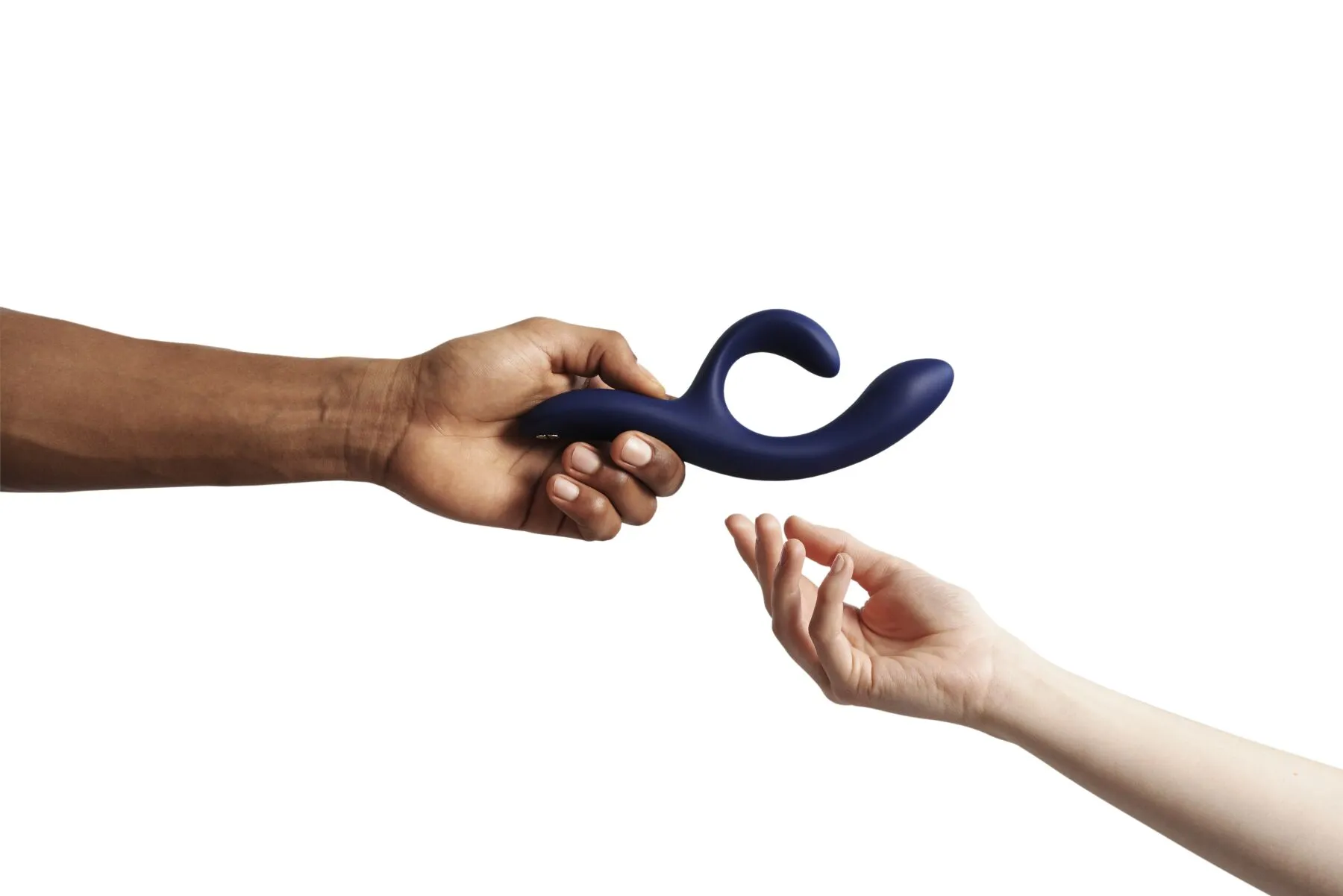 we-vibe-nova-midnight-blue-11 we-vibe-nova-midnight-blue-11