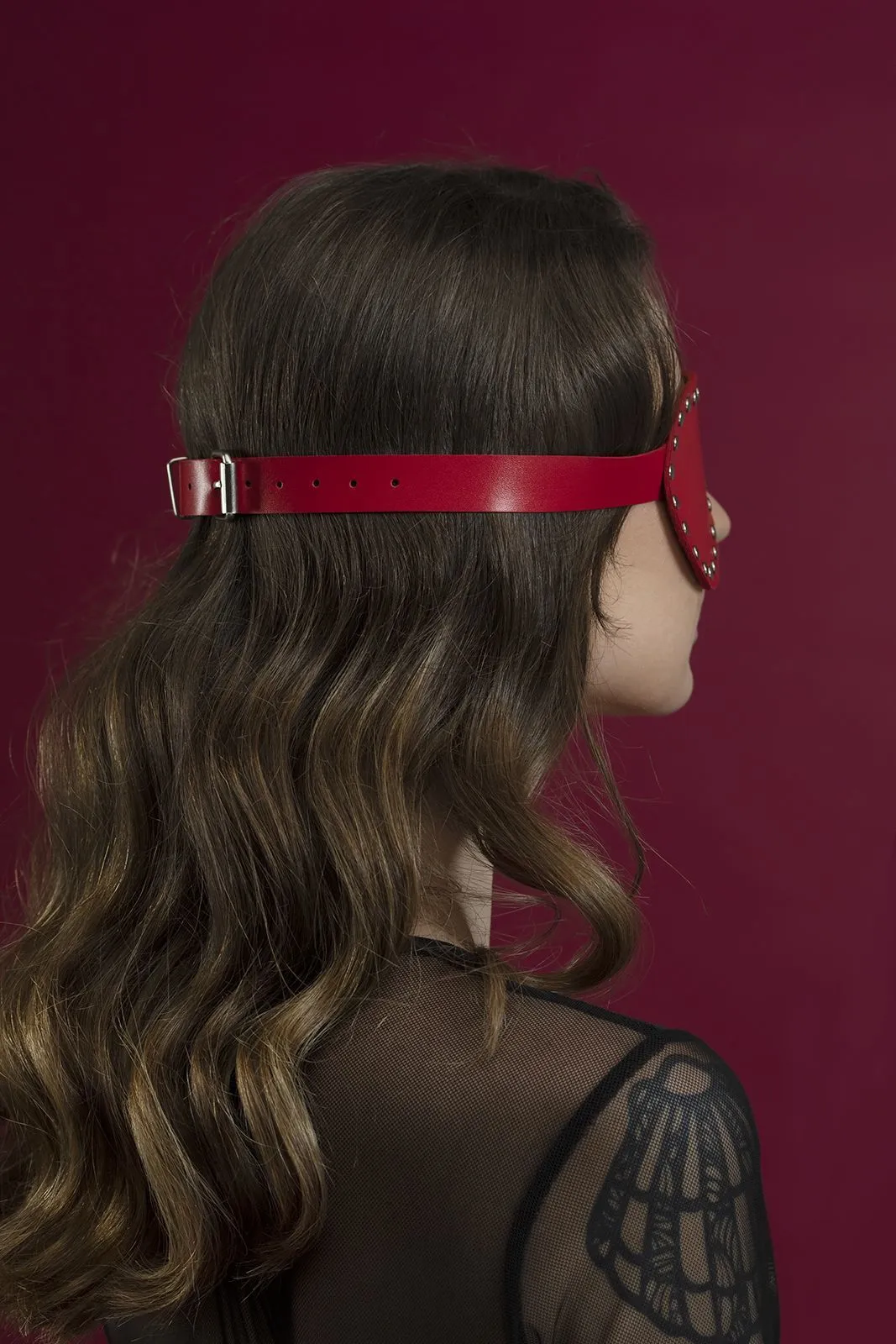 feral-feelings-blindfold-mask-red-1 feral-feelings-blindfold-mask-red-1
